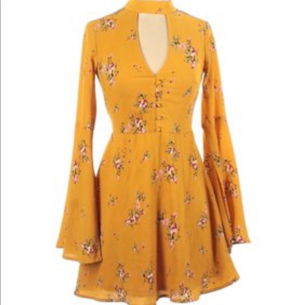 Socialite dress - Picture 1 of 9
